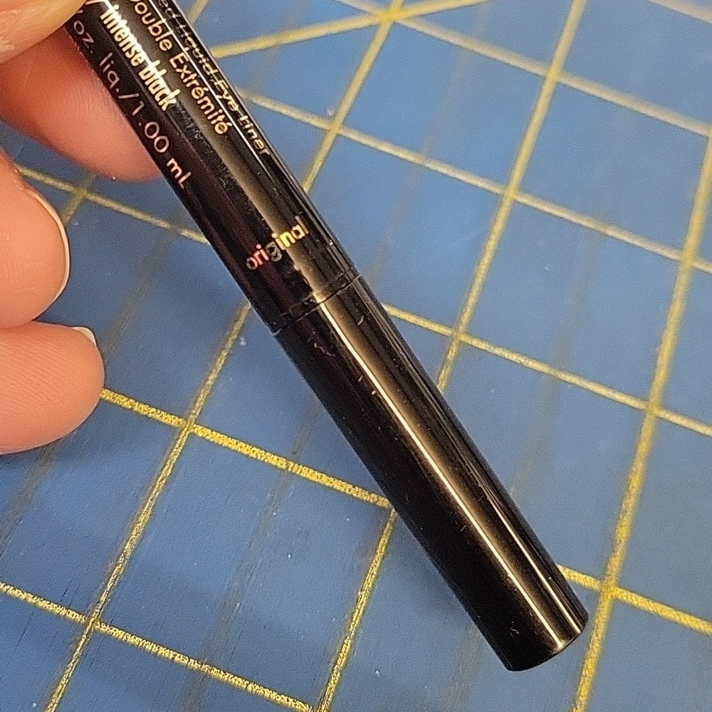 Stila Black Dual-Ended Liquid Eyeliner New in Box Intense Black & Kitten Kosmo - Picture 3 of 3